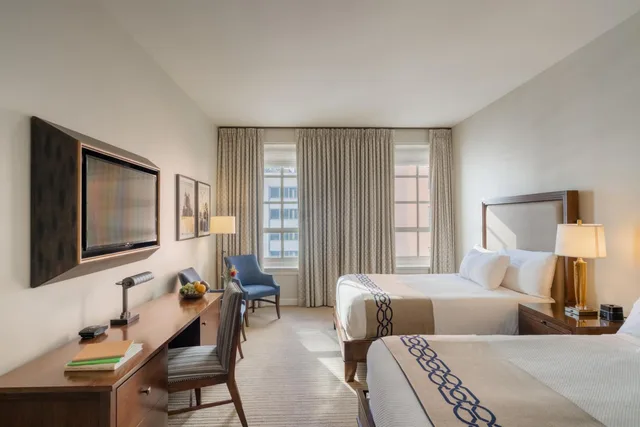 غرفة ديلوكس بسرير كينج وسريرين كوين، Nopsi Hotel New Orleans 4/8