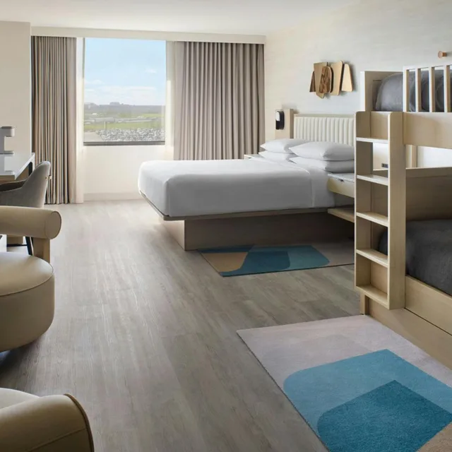 غرفة ركنية بسريرين مزدوجين، Toronto Airport Marriott 2/8