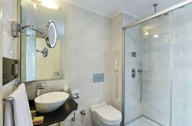 Room, Single, Doubletree By Hilton Hotel Izmir Alsancak 9/28