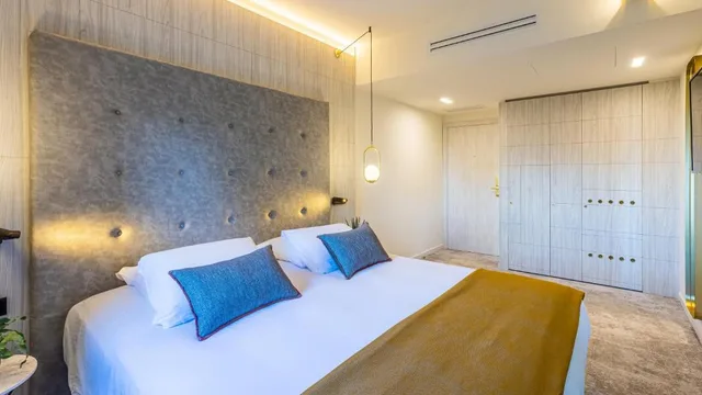 Comfort, Double Bed, Domaine de Dolomieu BW Premier Collection 1/7
