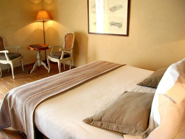 جناح جونيور عائلي، Hotel Mas Salvi 2/2