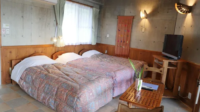 غرفة قياسية ثلاثية، Buzz Resort (ex. Designers Resort Nakadoma Inn) 1/4