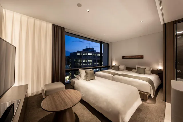 غرفة ديلوكس بسريرين منفصلين مع سرير إضافي، The Royal Park Hotel Iconic Kyoto 1/3