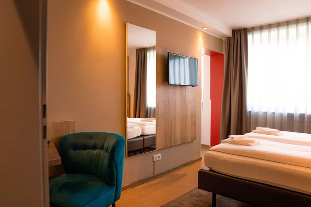 استوديو بريميوم، TOP Hotel Sportforum 1/1
