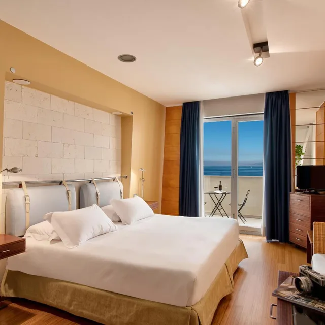 غرفة قياسية بسرير مزدوج أو سريرين منفصلين بإطلالة على البحر، Towers Hotel Stabiae Sorrento Coast 3/8