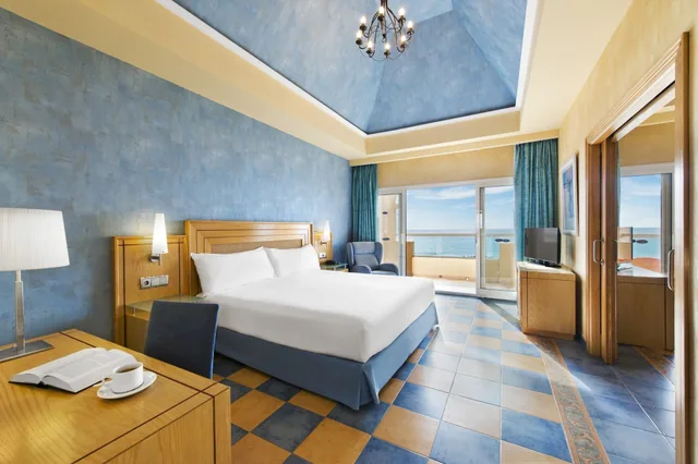 غرفة قياسية بسريرين منفصلين بإطلالة على البحر، Elba Sara Beach and Golf Resort 4/4