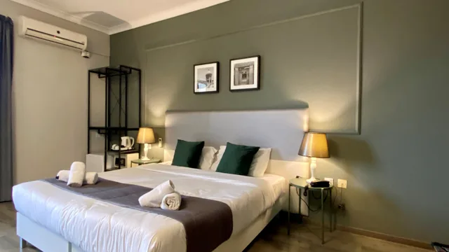 غرفة رباعية بإطلالة على البحر، SLIEMA MARINA HOTEL 1/4