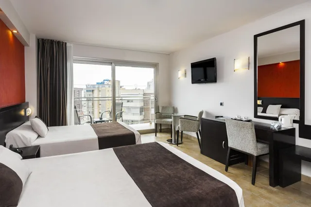 غرفة ديلوكس بسرير مزدوج بغرفة نوم واحدة، Sandos Monaco - Adults Only 1/3