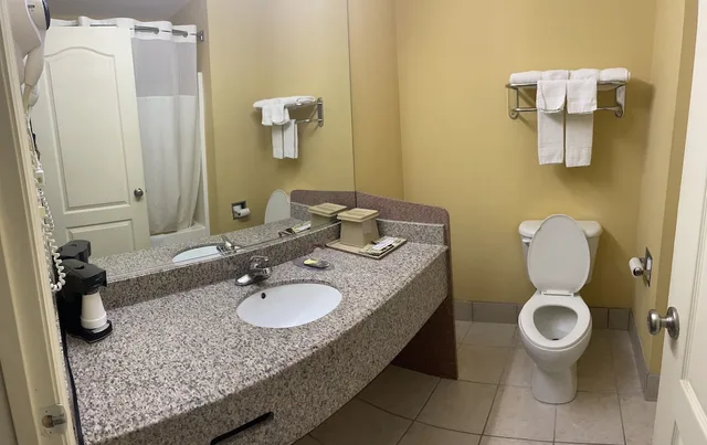 غرفة قياسية بسريرين كوين، Mountain Inn and Suites Dunlap 5/8
