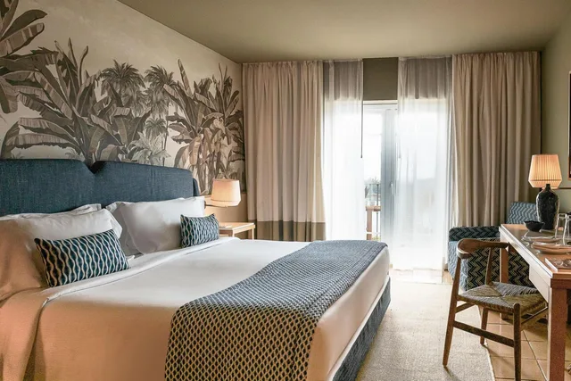 Tropical, Retreat, Double Bed، Domes Lake Algarve, Autograph Collection 1/10