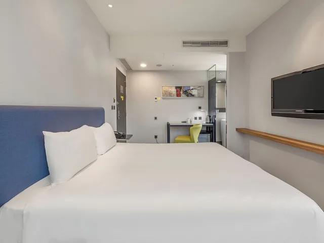 Superior, Double Bed, CHECK inn Taipei Xinyi 2/10