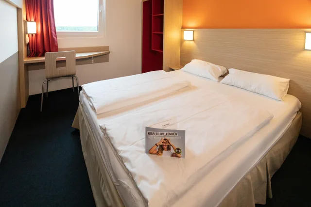 غرفة مفردة بسرير مزدوج، B B Hotel Frankfurt Airport 1/1