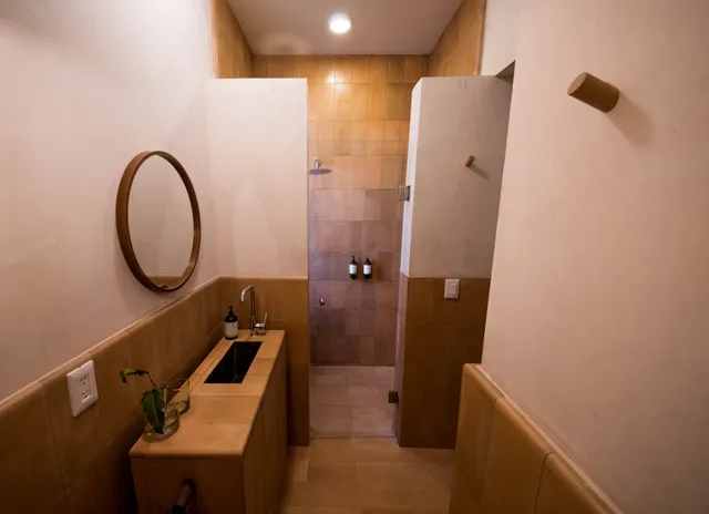 غرفة عائلية بسرير كوين مع أريكة، Casa Montore Boutique Hotel 2/2