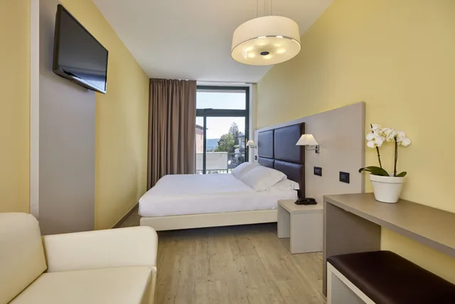 غرفة سوبيريور بسرير مزدوج بإطلالة على البحيرة، Park Hotel Casimiro Village 6/10