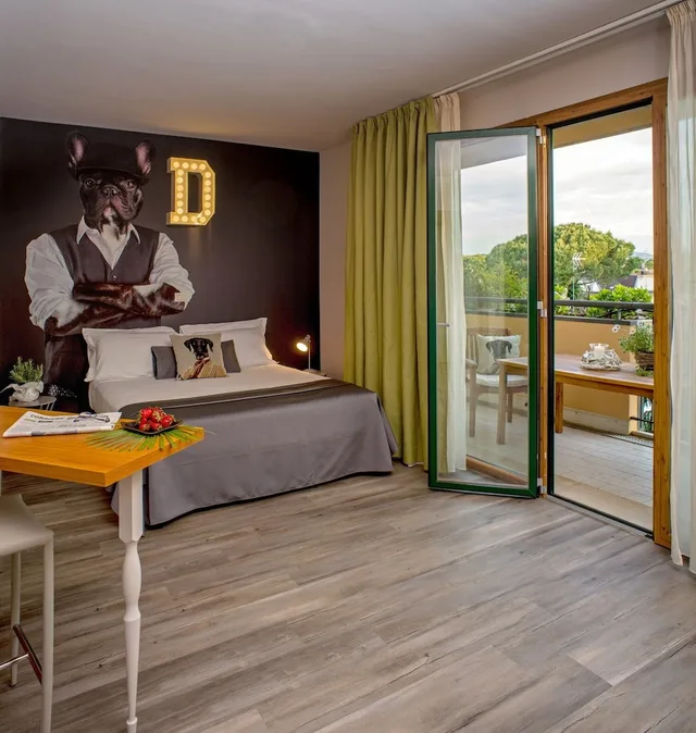 شقة بسرير مزدوج مع أريكة في الملحق، Hotel Dory 1/3