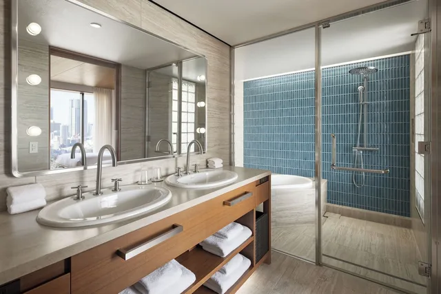 جناح بسريرين منفصلين بإطلالة على المدينة، The Aoyama Grand Hotel 5/10