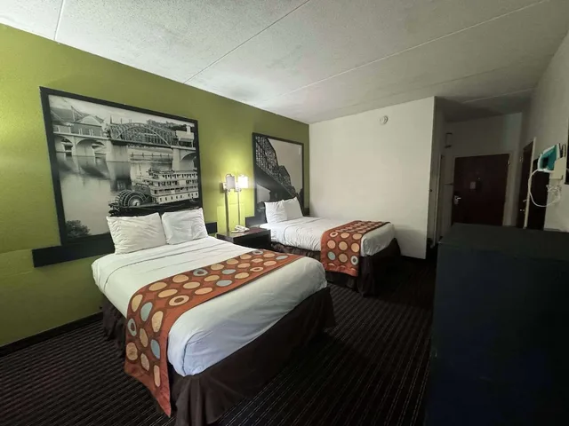 غرفة قياسية بسريرين كوين، Quality Inn Chattanooga Hamilton Place 5/9