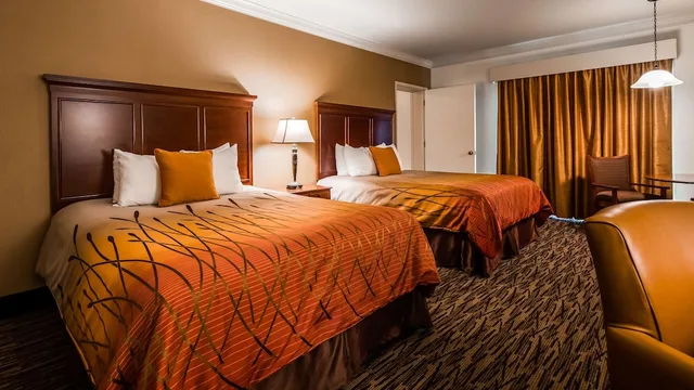 غرفة قياسية بسريرين كوين بشرفة، Best Western Plus Humboldt House Inn 1/1