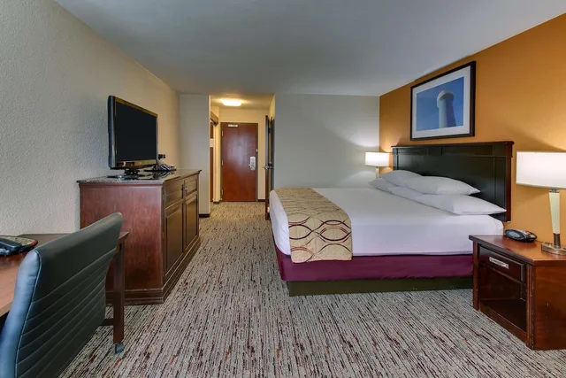 Room, King Bed, Pear Tree Inn St Louis Arnold 1/7