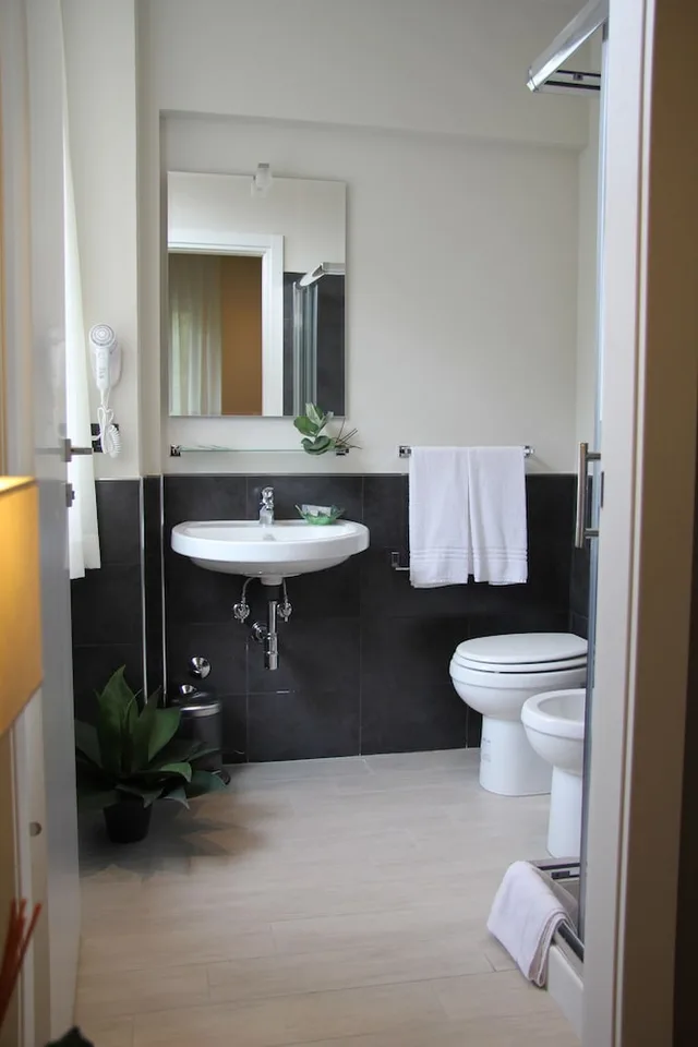 غرفة بسرير مزدوج أو سريرين منفصلين، Hotel Zara Milano 3/3