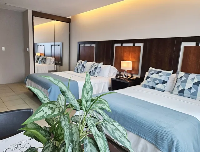 غرفة بسريرين كوين بإطلالة على المدينة، Hotel Perla Spondylus 5/7
