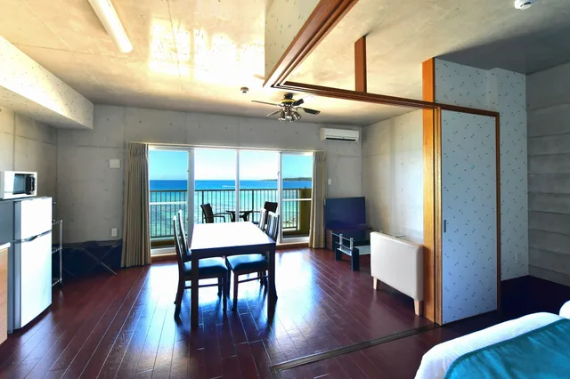 Condo, Standard, Beach Front, Ocean View، Churaumi On The Beach Motobu 2/8