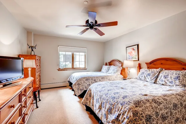 2 Bedrooms, Condo, Plus, Loft, Twin Beds, 2 King Beds, Den or Loft View، St James Place 2/8
