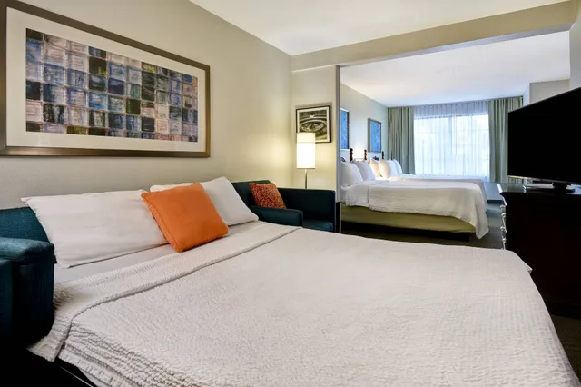 Pure, Suite, 2 Queen Beds, Sofa، Springhill Suites Atlanta Buford Mall of Georgia 3/10