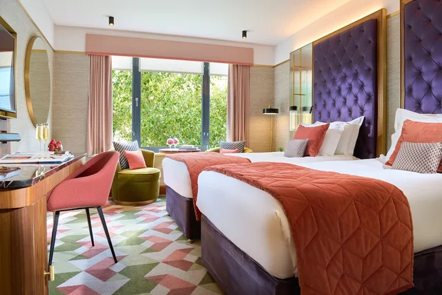 Signature, Twin Beds, Fitzwilliam Hotel 1/1
