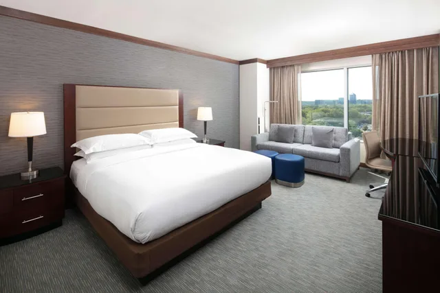 Room, King Bed, Executive Level, High Floor، Hilton Minneapolis Bloomington 1/3