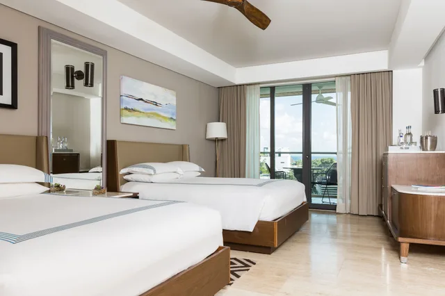 Downtown House, 2 Queen Beds, Balcony, Hyatt Centric Playa del Carmen 3/9