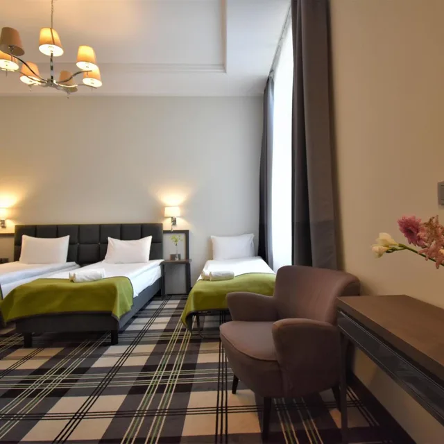 غرفة ثلاثية، Hotel Impresja 1/3