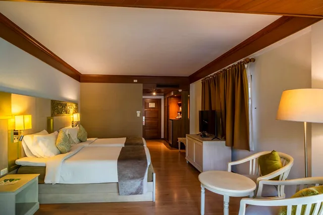 غرفة ديلوكس بسريرين منفصلين بإطلالة على المسبح، Best Western Premier Bangtao Beach Resort & Spa 2/3