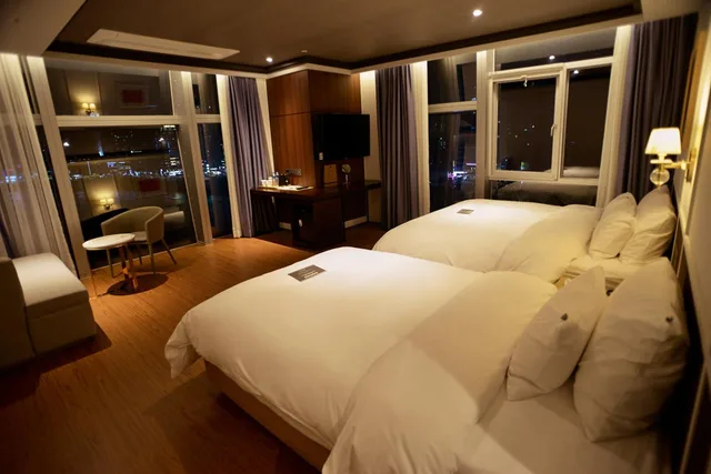 Spa, Twin Beds, Sea View، H Avenue Hotel Gwangali Beach 6/10