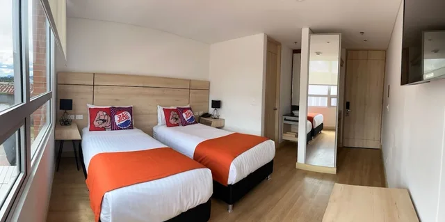 غرفة بريميوم بسرير كينج، Pop Art Hotel Y Centro De Convenciones 2/10