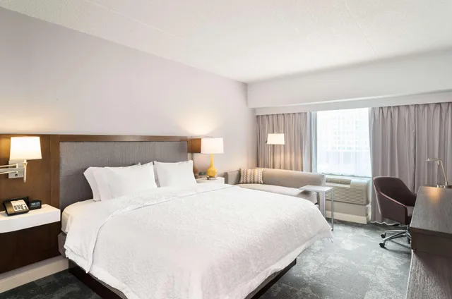 غرفة بسرير مزدوج، Hampton Inn Philadelphia Center City Convention Center 1/3