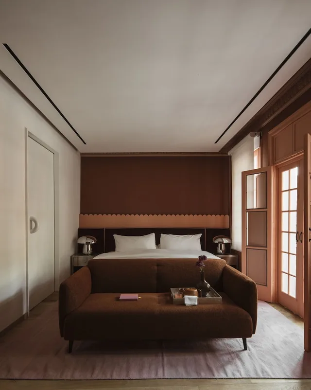 غرفة بسرير كينج بشرفة، Ignacia Guest House 2/5