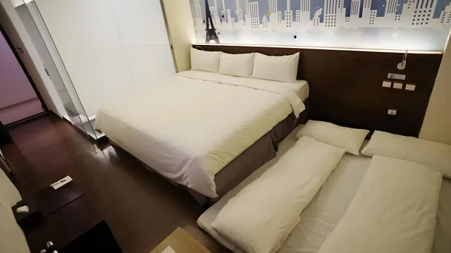 غرفة أساسية بسرير مزدوج أو سريرين منفصلين، Audi Garden Business Hotel 1/2