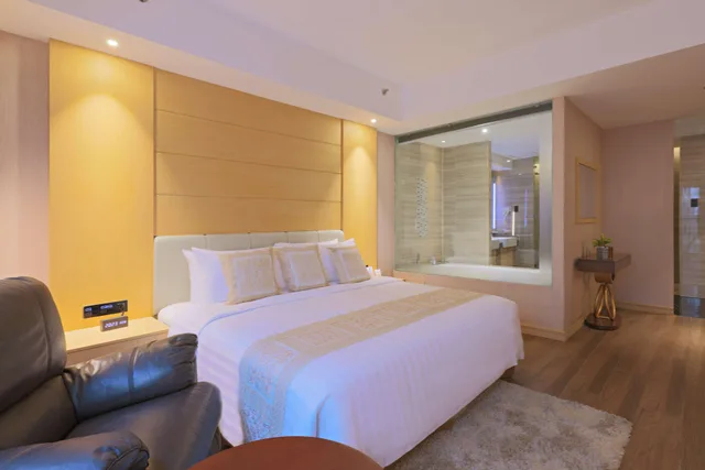 جناح سوبيريور، Best Western Plus Metro Clark 2/3