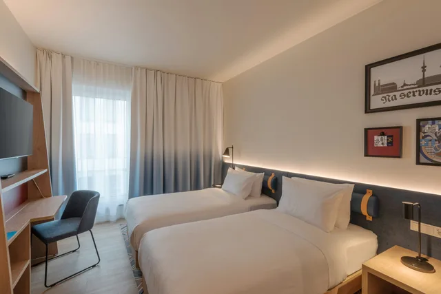 غرفة بسرير كينج، Hampton by Hilton Munich North 1/3