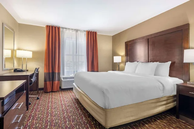 جناح بسرير كينج مع أريكة، Comfort Inn & Suites Artesia, NM 2/7
