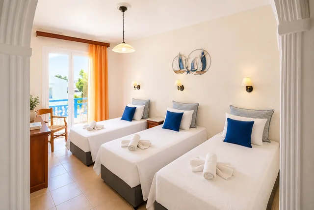 غرفة قياسية ثلاثية بسرير فردي، Karidis Hotel 1/7