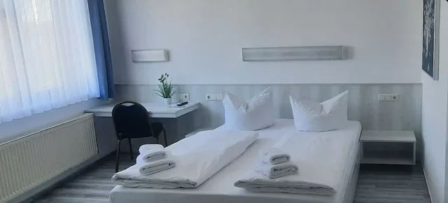 غرفة قياسية بسريرين منفصلين، Central-Hotel Tegel 4/6