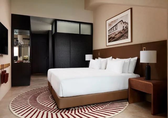 Superior, Double Bed, Hotel Tivoli Kopke Porto Gaia 2/5