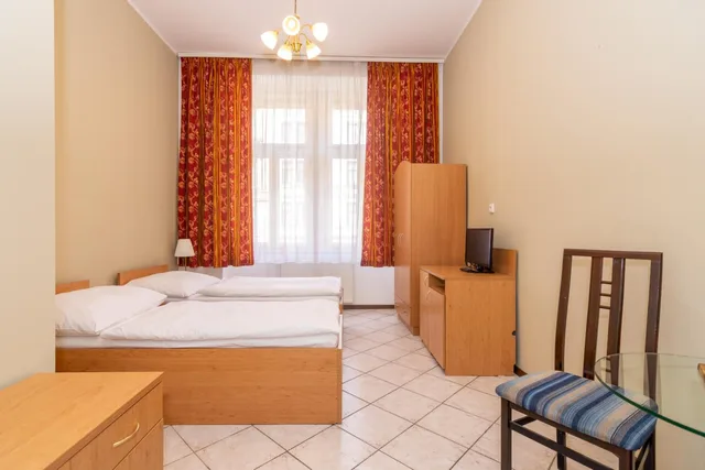 غرفة بسرير مزدوج أو سريرين منفصلين بحمام خاص، Brixen Prague 10/10