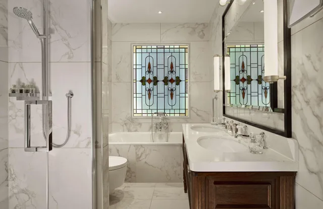 جناح، 100 Queens Gate Hotel Curio Collection By Hilton 2/3
