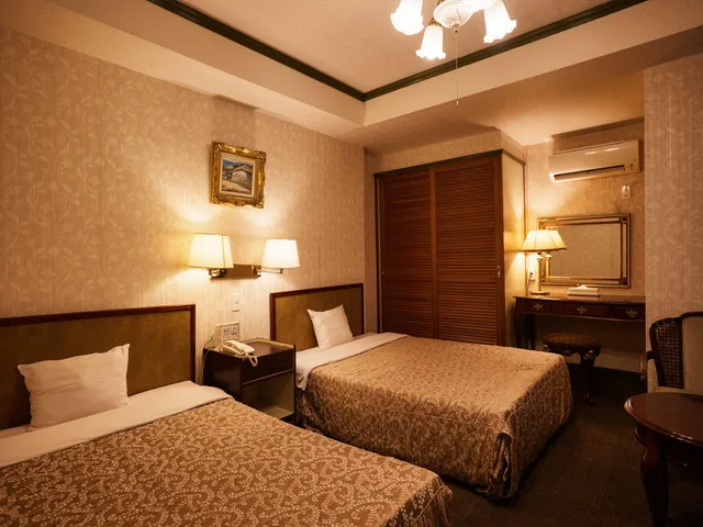 غرفة بسريرين منفصلين للمدخنين، Sunrise Hotel 1/1