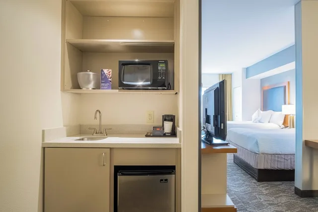 استوديو بسريرين كوين لذوي الإعاقة، Springhill Suites Winston Salem Hanes Mall 2/2