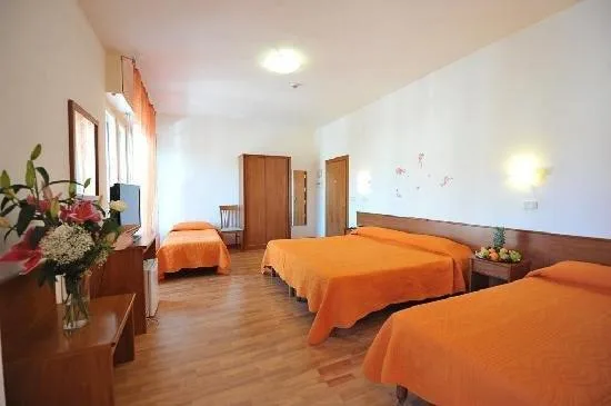 غرفة رباعية، Astor Hotel Perugia 3/9