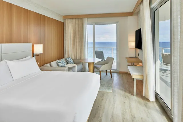 Room, King Bed, Ocean Front, Sofa, Balcony، AC Hotel by Marriott Fort Lauderdale Beach 1/5